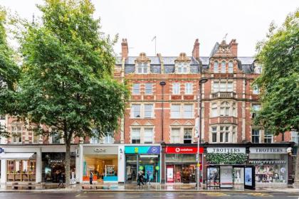 Beautiful 2-Bed Apartment in Central London - image 30
