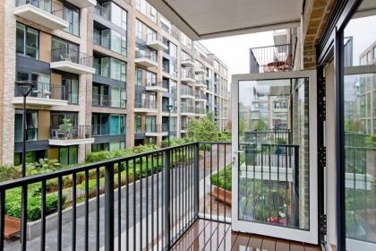 Immaculate new 1 bed AC & pool Chelsea - image 21