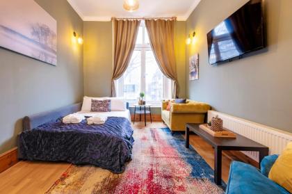 2 Bedroom in Center of London - image 21