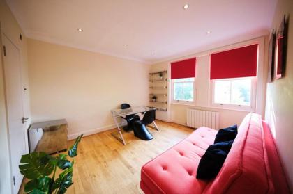 Pluxa Ebony Suite - image 24