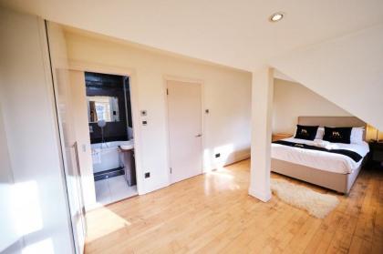 Pluxa Ebony Suite - image 25