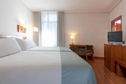 Tryp Madrid Atocha Hotel - image 11