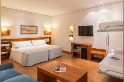 Tryp Madrid Atocha Hotel - image 3