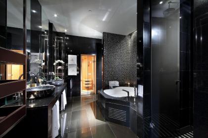 Eurostars Madrid Tower - image 13