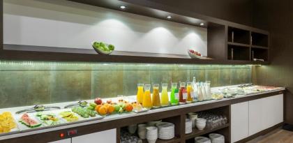 Ilunion Suites Madrid - image 13