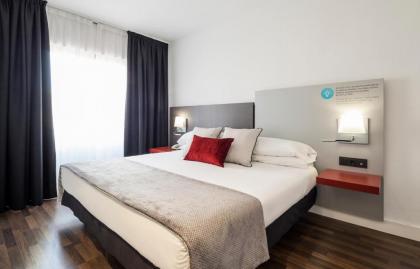 Ilunion Suites Madrid - image 15