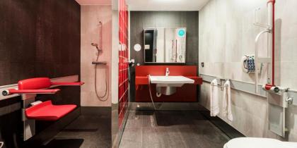 Ilunion Suites Madrid - image 5