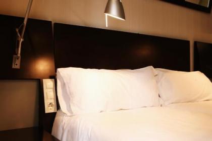 Hotel Avenida Gran Via - image 10