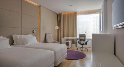 NH Eurobuilding - image 12