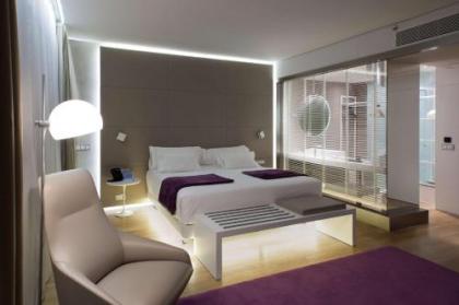 NH Eurobuilding - image 14