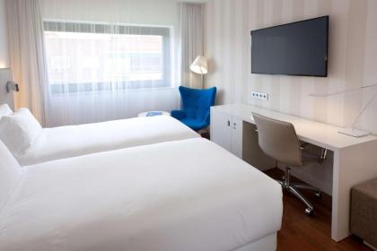 NH Madrid Ventas - image 6
