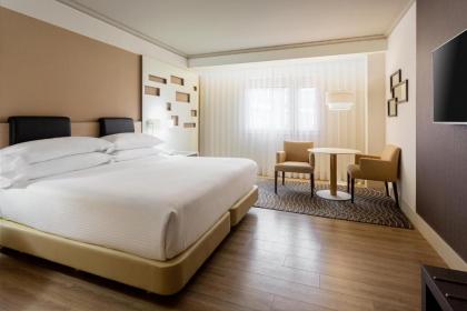 Madrid Marriott Auditorium Hotel & Conference Center - image 1