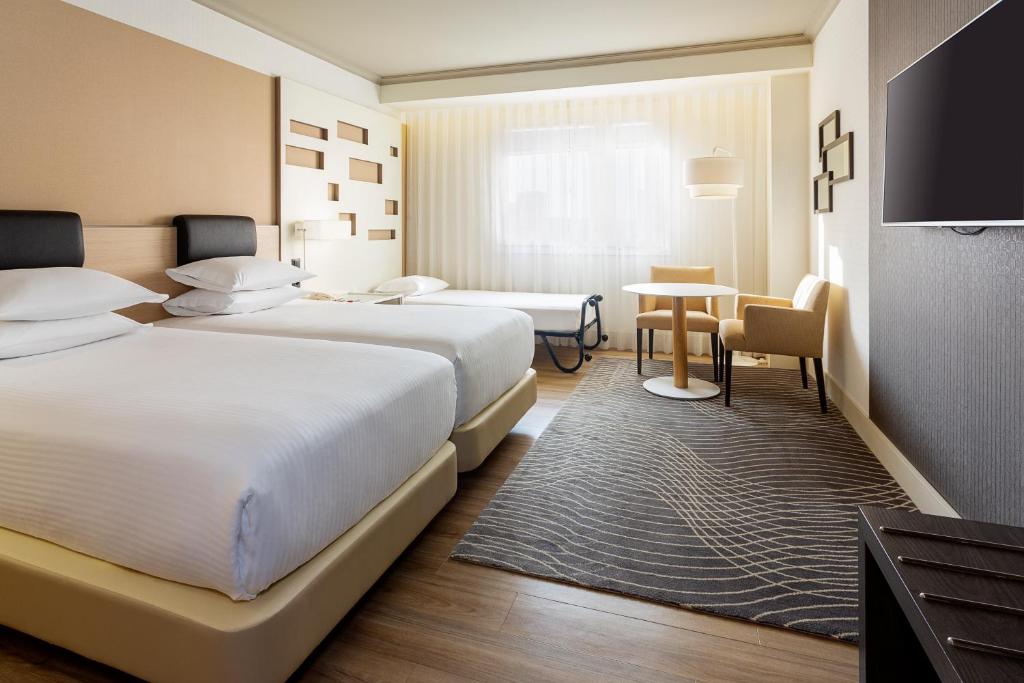 Madrid Marriott Auditorium Hotel & Conference Center - image 4