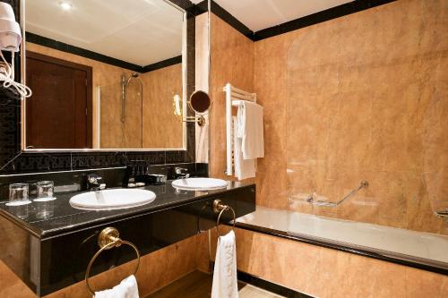 Meliá Barajas - image 6