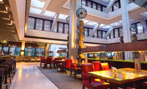 Meliá Castilla - image 6