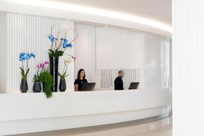 Hotel Puerta America - image 4
