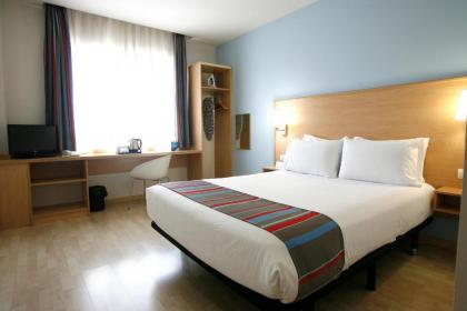 Travelodge Torrelaguna - image 1