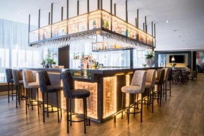 AC Hotel by Marriott Madrid Feria - image 16