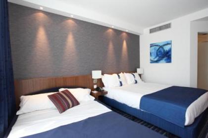 Holiday Inn Express Madrid Leganes - image 2