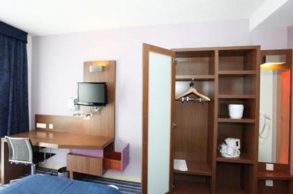 Holiday Inn Express Madrid Leganes - image 3
