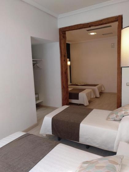 Hostal Aguilar - image 9