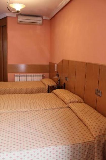 Hostal Maria Ronda - image 4