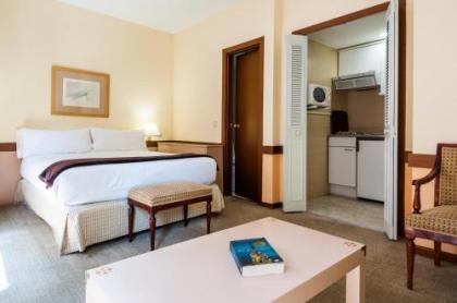 Espahotel Plaza Basilica - image 14