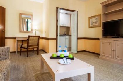 Espahotel Plaza Basilica - image 9