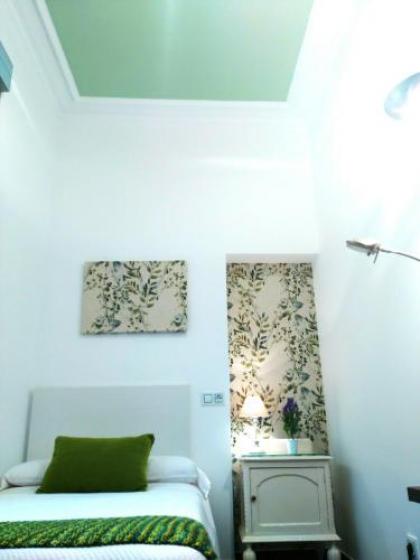 Hostal Bruña Paseo del Prado - image 11