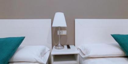 Hostal Bruña Paseo del Prado - image 18