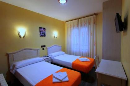 Hostal Regio - image 15