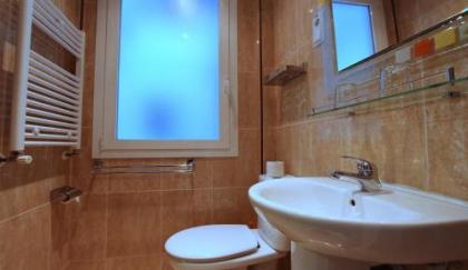 Hostal Regio - image 19