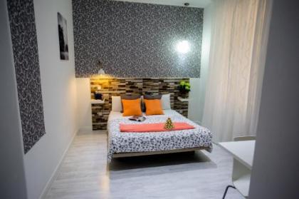 Hostal Adis - image 19