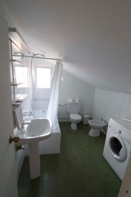 Hostal Roma - image 12