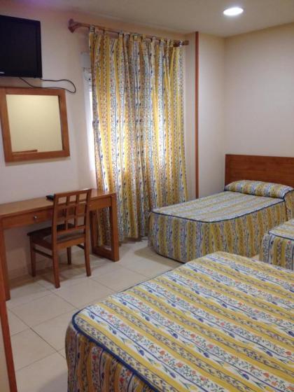 Hostal Aeropuerto - image 20