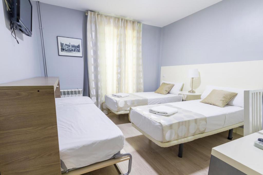 8Rooms Madrid - image 5