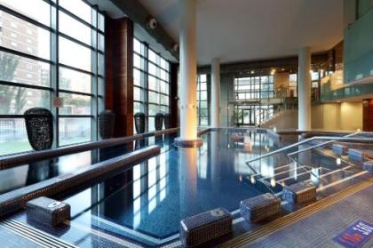 Eurostars Suites Mirasierra - image 12