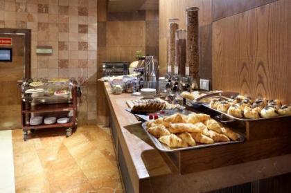 Eurostars Suites Mirasierra - image 9
