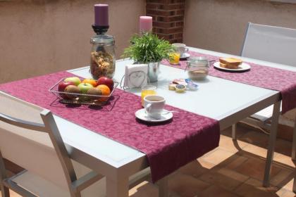 Hostal 4C Cuatro Caminos - image 3