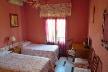 Hostal Arrate - image 13