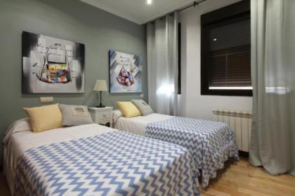 Apartamentos Adelfas - image 7