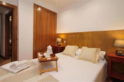 Apartamentos Adelfas - image 9