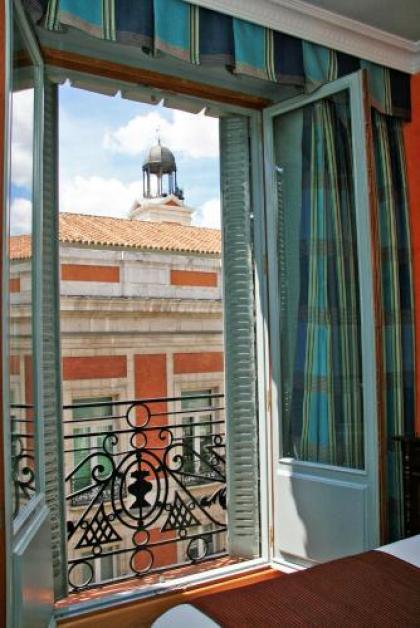 Hostal Victoria II - image 11