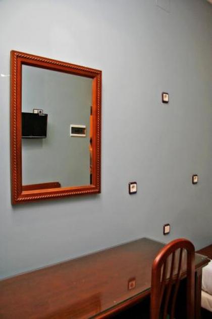 Hostal Victoria II - image 13