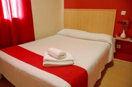 Hostal Falfes - image 19