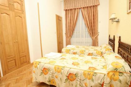 Hostal Biarritz - image 17