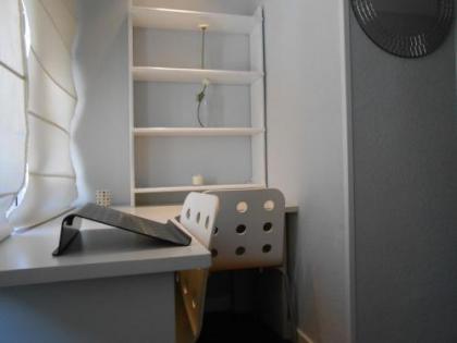 Madrid Studio Apartments - image 20