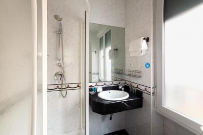 Hostal Barrera - image 20