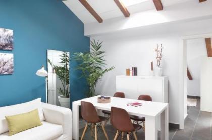 Carretas Attics Apartments - image 1