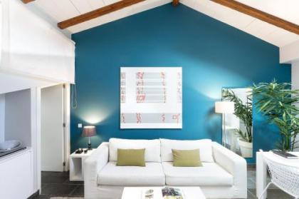 Carretas Attics Apartments - image 17